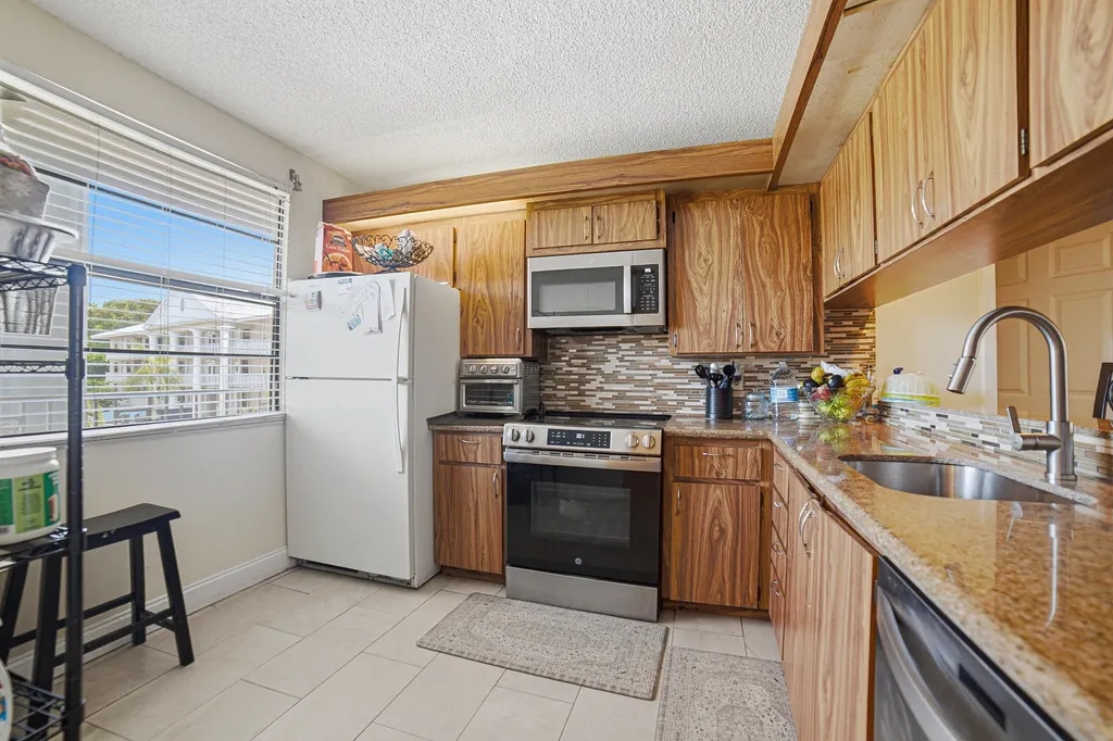3515 Village Boulevard West Palm Beach FL 33409
