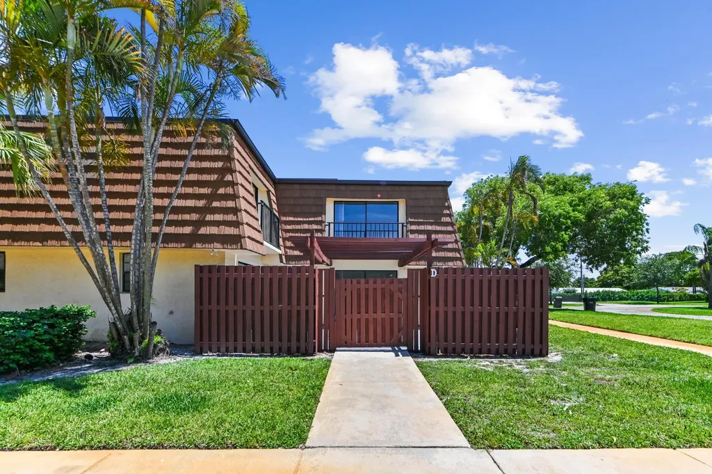 2645 Albatross Road N Delray Beach FL 33444