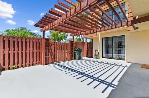 2645 N Albatross Road Road N Delray Beach FL 33444
