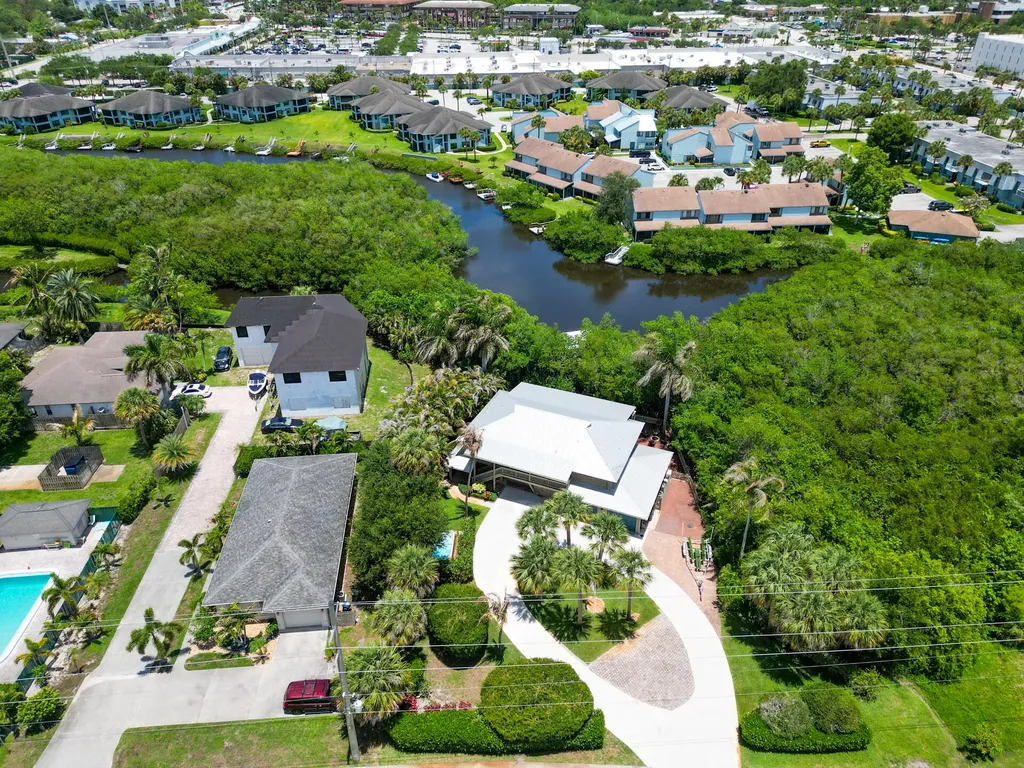304 SW Indian Groves Drive Stuart FL 34994