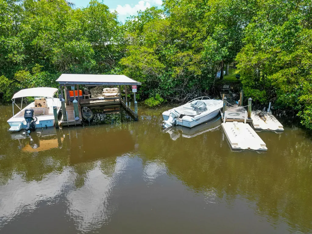 304 SW Indian Groves Drive Stuart FL 34994