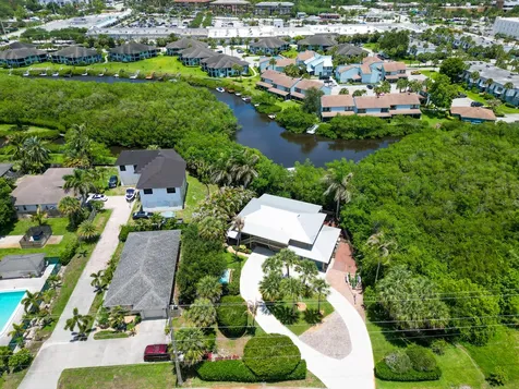 304 SW Indian Groves Drive Stuart FL 34994