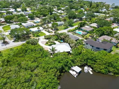 304 SW Indian Groves Drive Stuart FL 34994