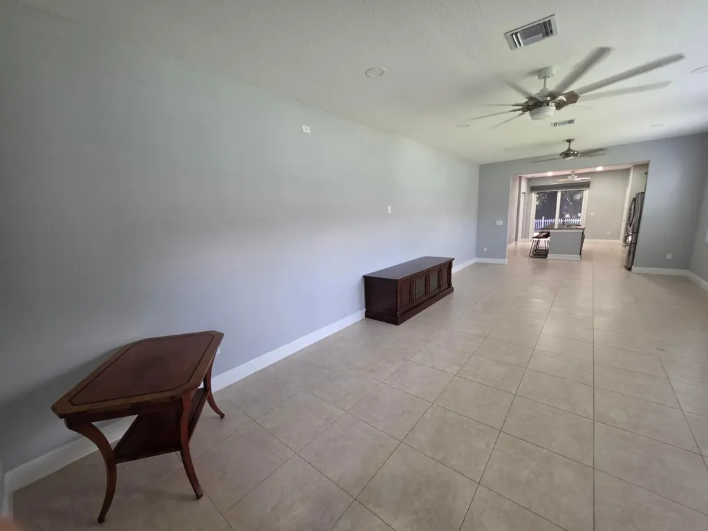 161 SE Via Visconti Port St Lucie FL 34952