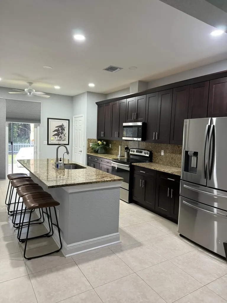 161 SE Via Visconti Port St Lucie FL 34952
