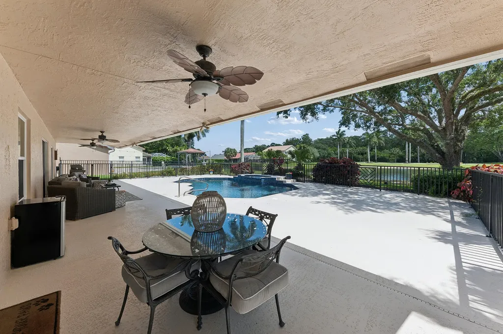 8658 Vista Greens Court Lake Worth FL 33467