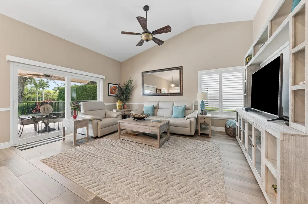 8658 Vista Greens Court Lake Worth FL 33467