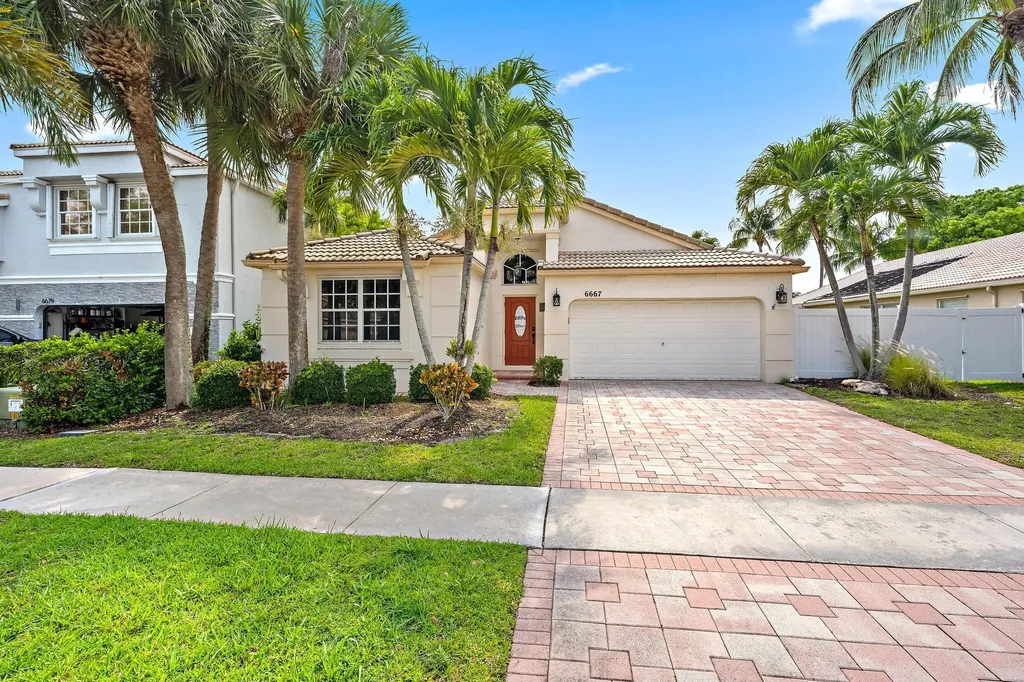 6667 Waverly Lane Lake Worth FL 33467