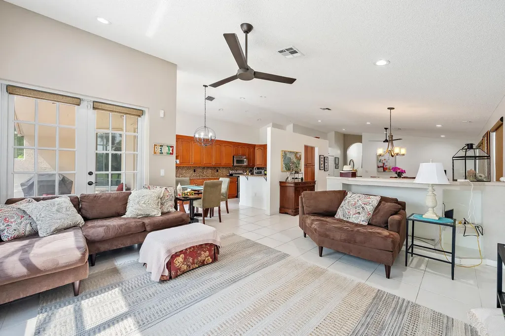 6667 Waverly Lane Lake Worth FL 33467