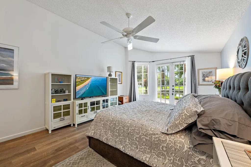 6667 Waverly Lane Lake Worth FL 33467