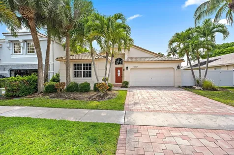 6667 Waverly Lane Lake Worth FL 33467