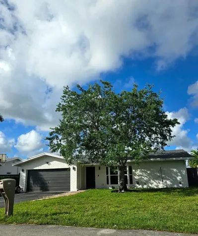 6340 NW 32nd Avenue Fort Lauderdale FL 33309