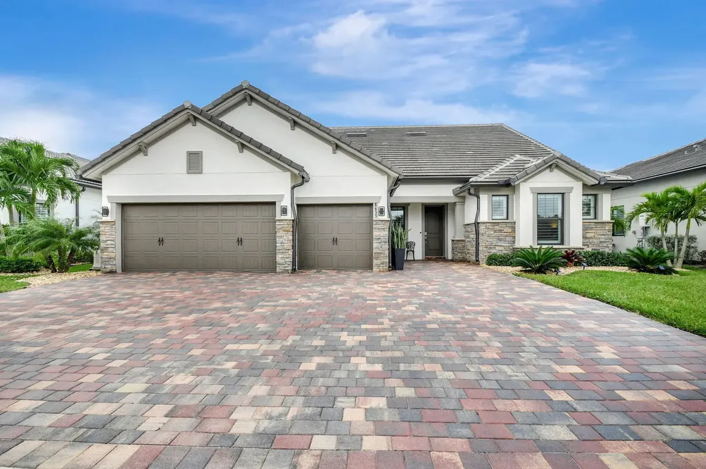8433 Vaulting Drive Lake Worth FL 33467