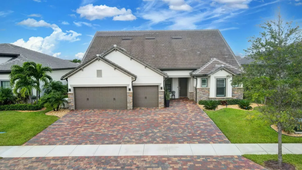 8433 Vaulting Drive Lake Worth FL 33467