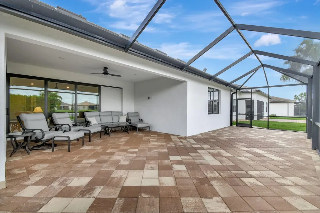 8433 Vaulting Drive Lake Worth FL 33467