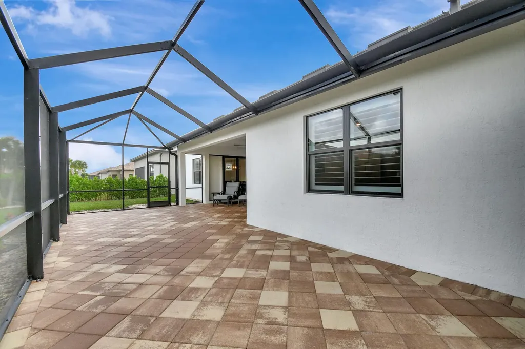 8433 Vaulting Drive Lake Worth FL 33467