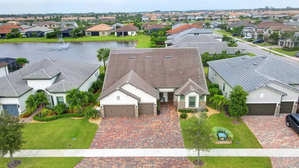 8433 Vaulting Drive Lake Worth FL 33467
