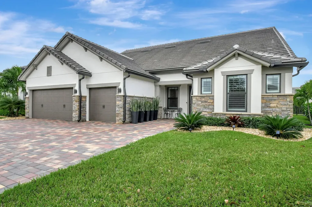 8433 Vaulting Drive Lake Worth FL 33467