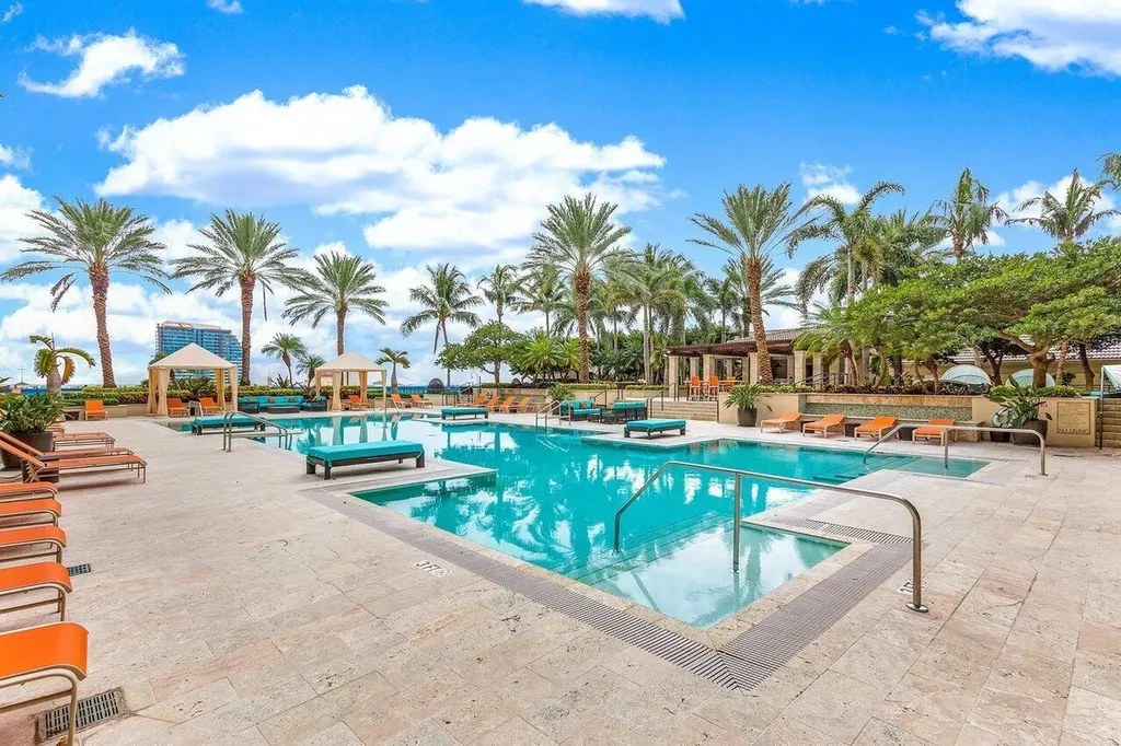 550 Okeechobee Boulevard West Palm Beach FL 33401