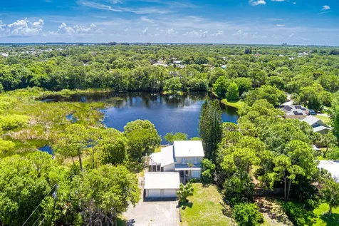 4700 Regina Drive Fort Pierce FL 34982
