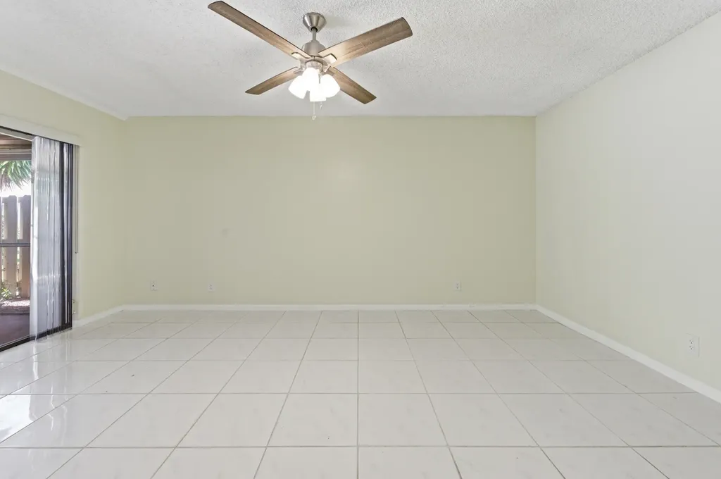 729 NW 29th Avenue Delray Beach FL 33445