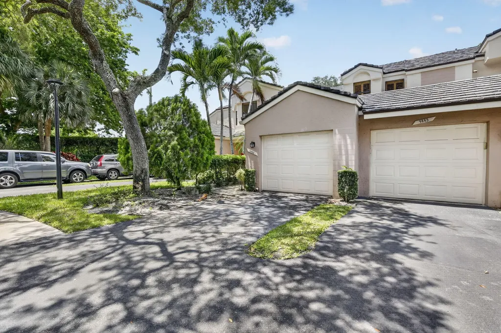 9883 NW 1st Court Plantation FL 33324