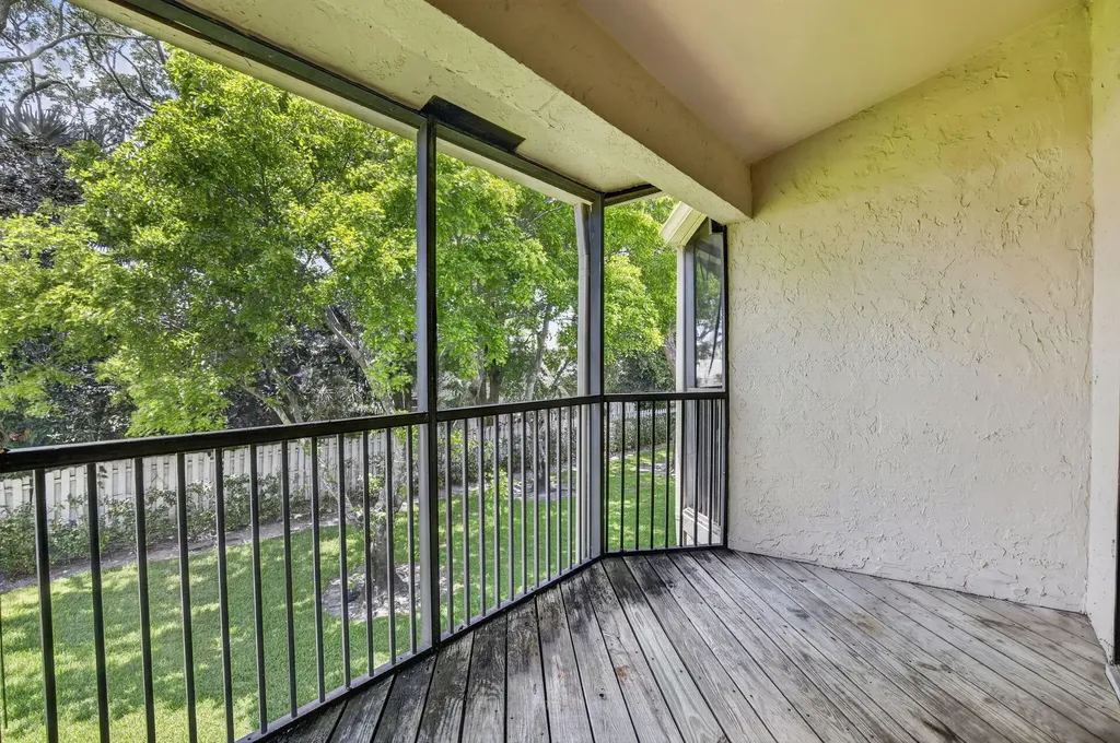 9883 NW 1st Court Plantation FL 33324