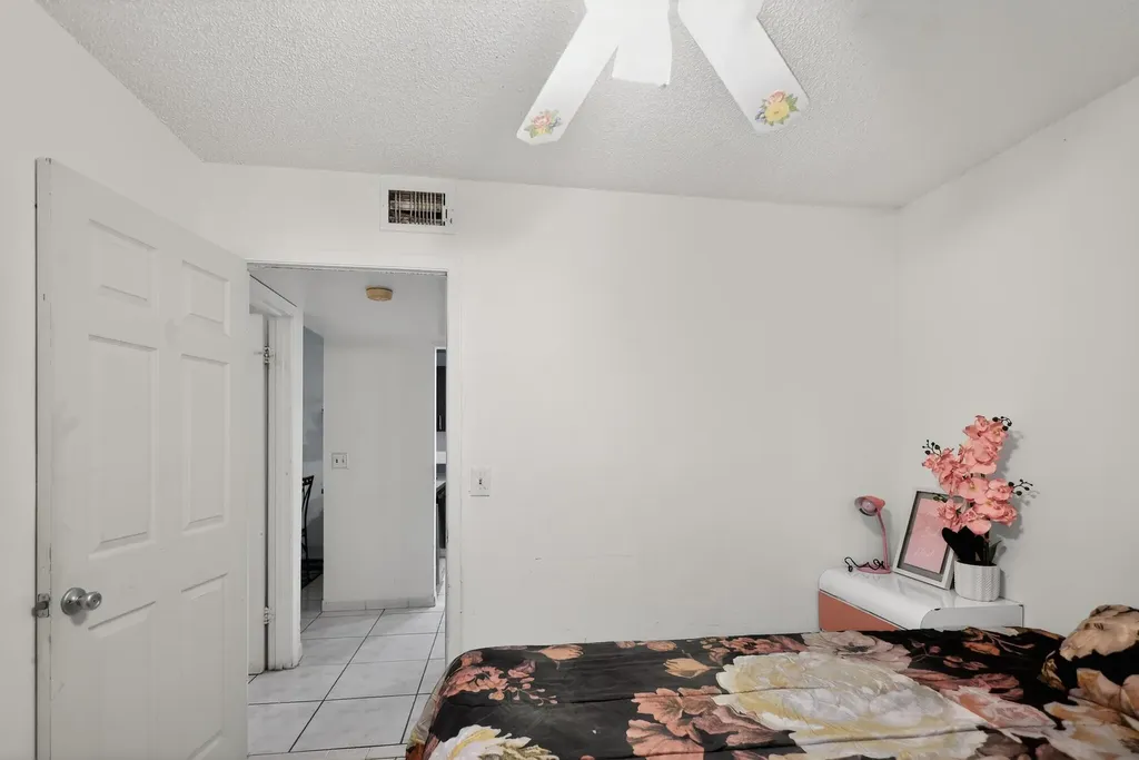 20805 NE 8th Court Miami FL 33179
