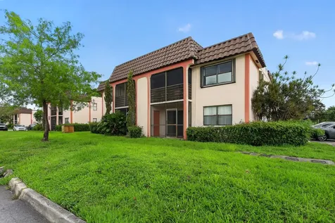 20805 NE 8th Court Miami FL 33179