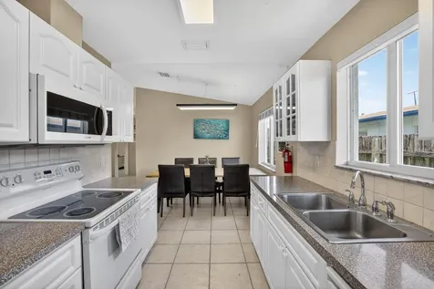 305 SW 16th Street Fort Lauderdale FL 33315