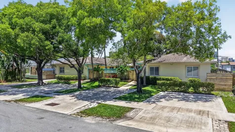 305 SW 16th Street Fort Lauderdale FL 33315