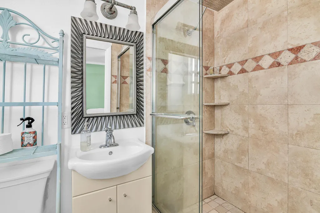 3218 Palm Drive Delray Beach FL 33483