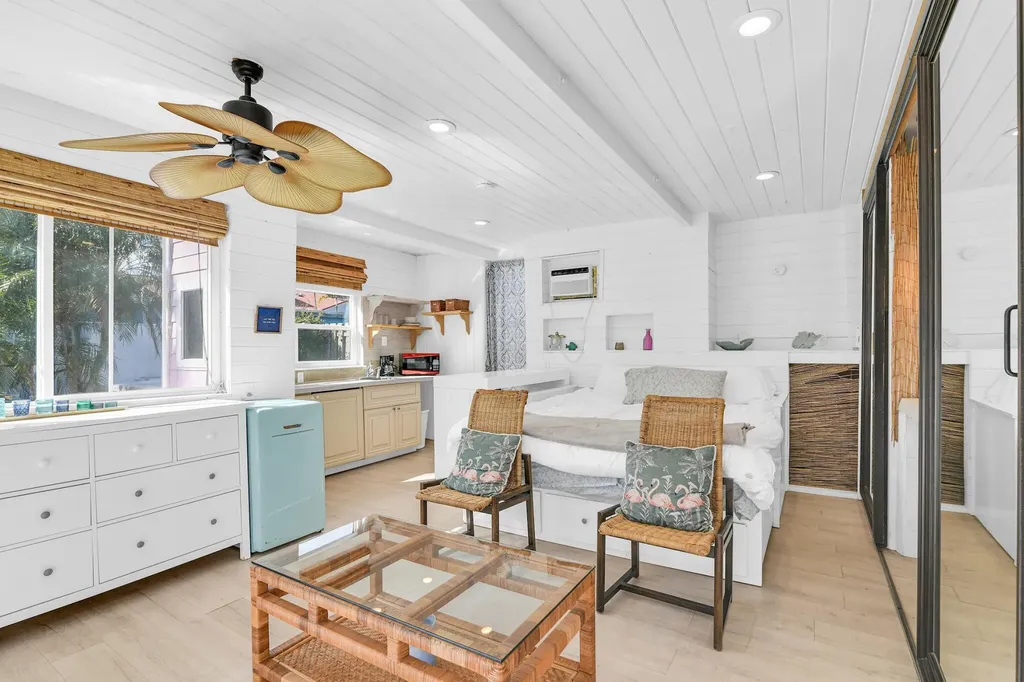 3218 Palm Drive Delray Beach FL 33483