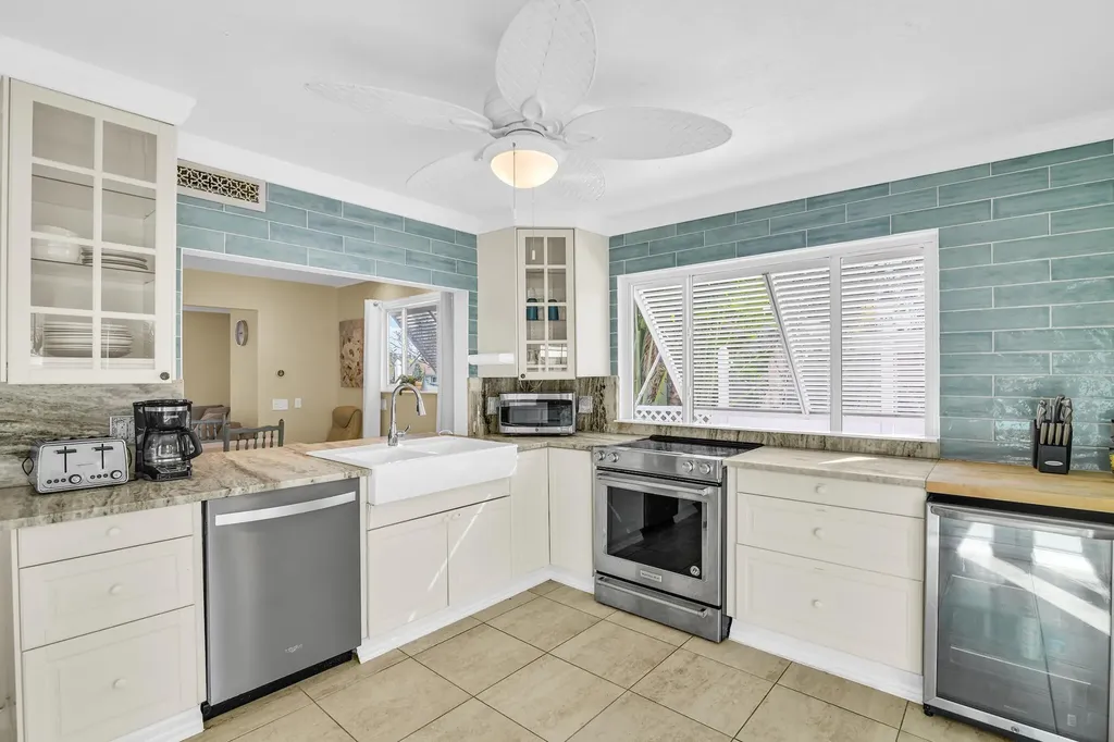 3218 Palm Drive Delray Beach FL 33483