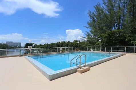 3000 Holiday Drive Fort Lauderdale FL 33316