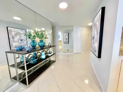 3000 Holiday Drive Fort Lauderdale FL 33316