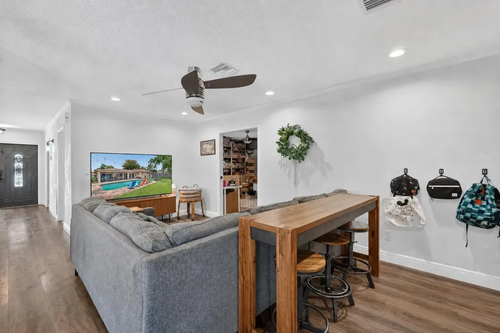 235 NW 91st Avenue Coral Springs FL 33071