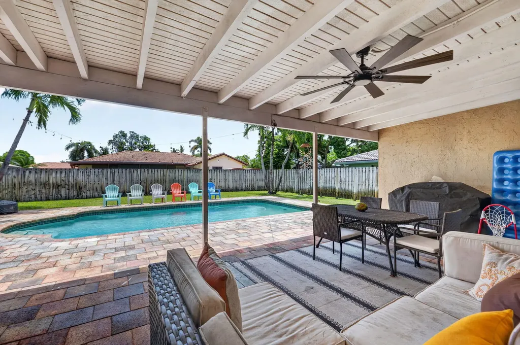 235 NW 91st Avenue Coral Springs FL 33071