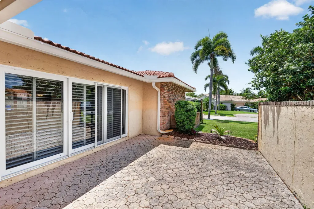 235 NW 91st Avenue Coral Springs FL 33071