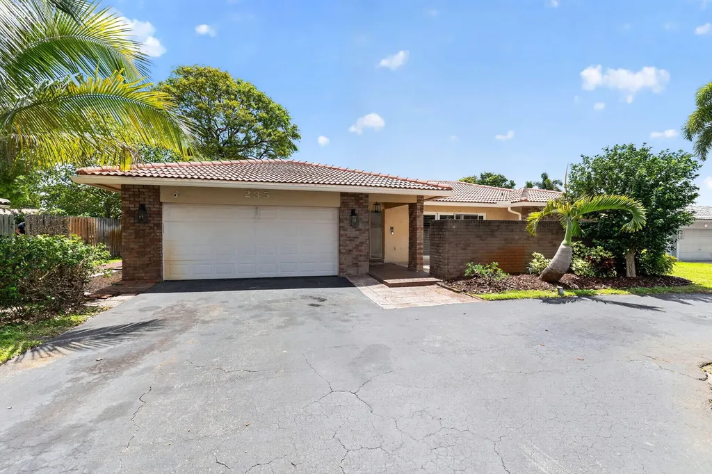 235 NW 91st Avenue Coral Springs FL 33071