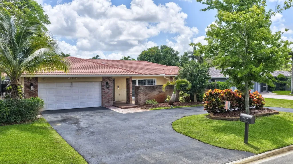235 NW 91st Avenue Coral Springs FL 33071