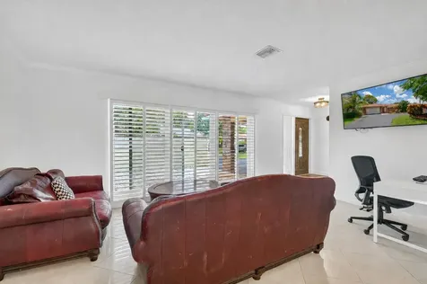 235 NW 91st Avenue Coral Springs FL 33071