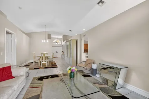 8240 White Rock Circle Boynton Beach FL 33436