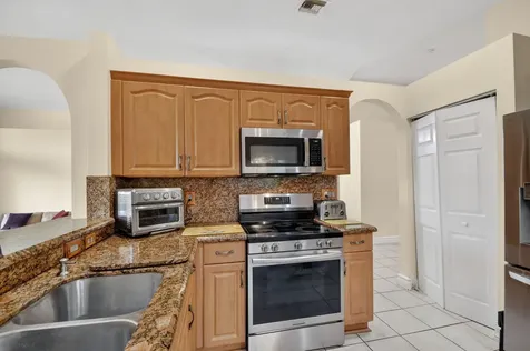 8240 White Rock Circle Boynton Beach FL 33436