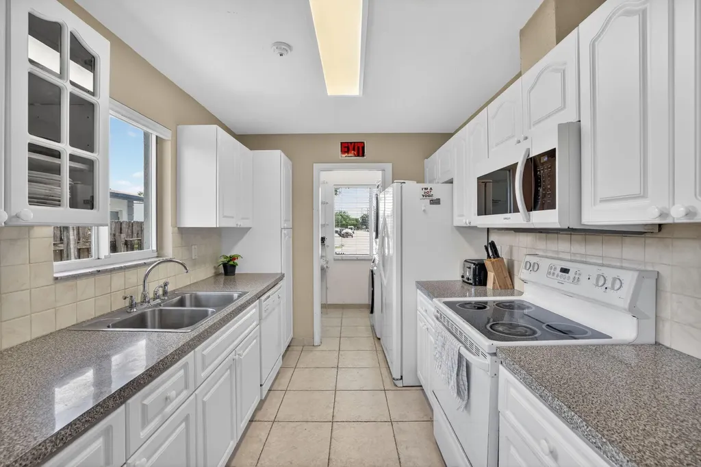 301 SW 16th Street Fort Lauderdale FL 33315