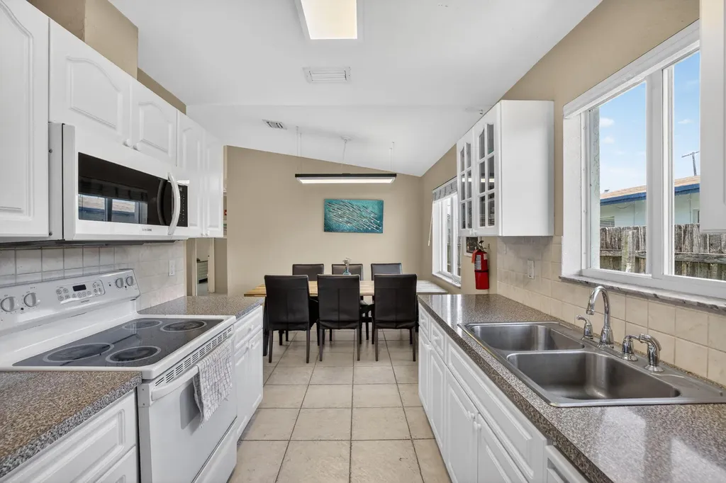 301 SW 16th Street Fort Lauderdale FL 33315