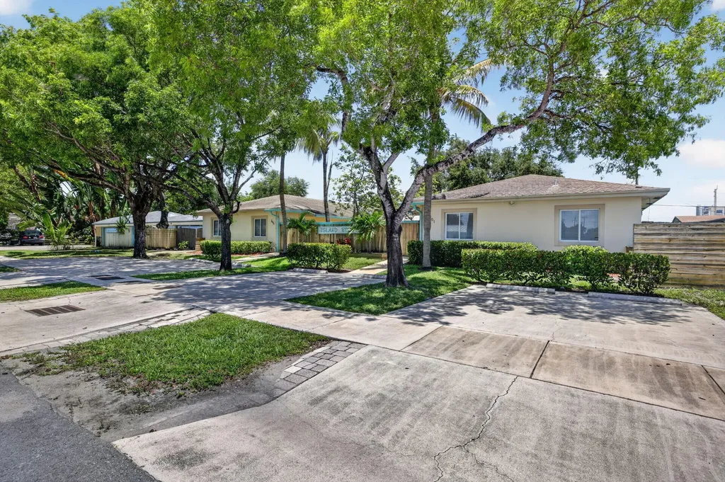301 SW 16th Street Fort Lauderdale FL 33315