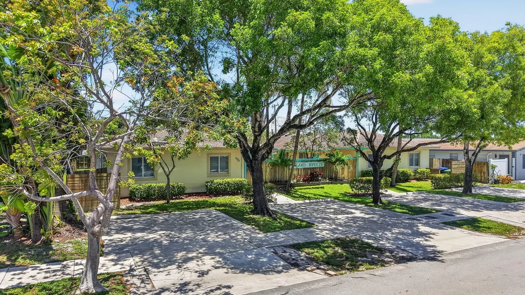 301 SW 16th Street Fort Lauderdale FL 33315