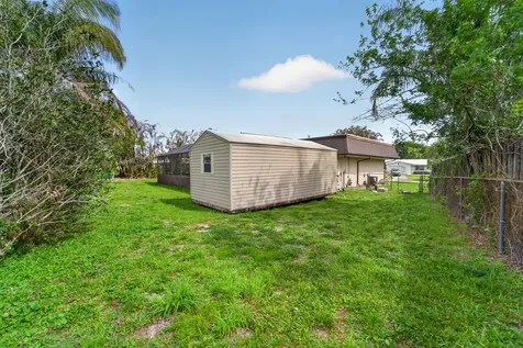 214 NE Camelot Drive Port St Lucie FL 34983