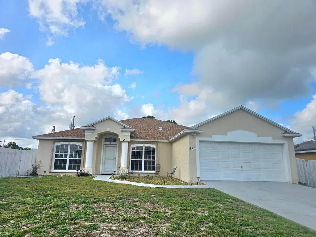 589 NW Fairfax Avenue Port St Lucie FL 34983